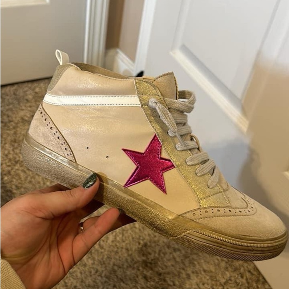 Shushop sneakers